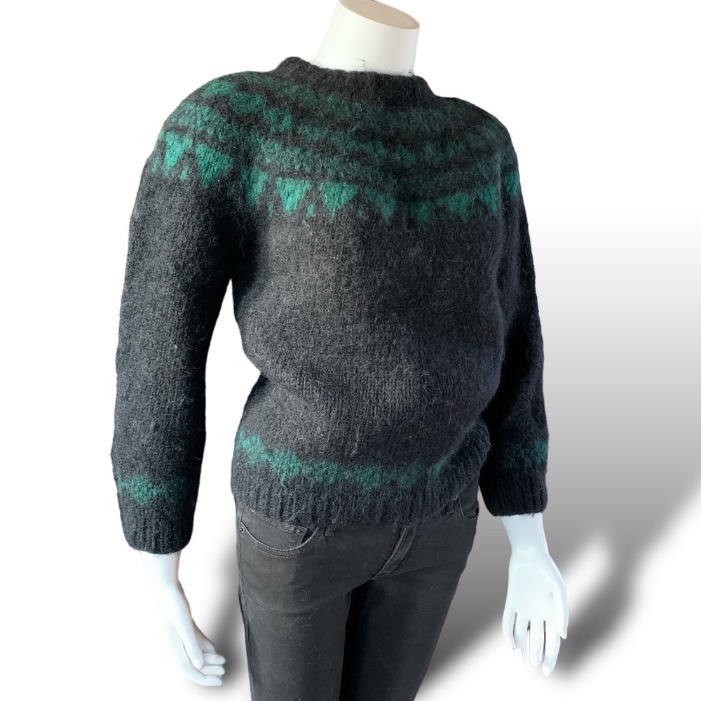 Thick artisan knit Fair Isle sweater
